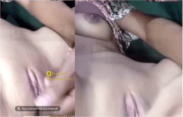 sex chat မှာအဖုတ်လေးကိုနှိုက်ပြီးကောင်းနေတာ
