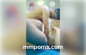 တအားအားနဲ့ခံနေတာ