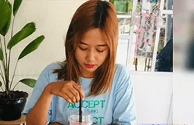 ဒီဘဲမဆိုးဘူး စောက်စိကိုတောင်အောင်လုပ်ပြီးမှလိုးတာ