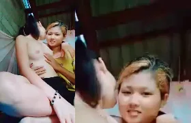 girl to girl ကစ်ဆင်ဆွဲ