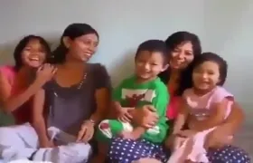 ညီမနှစ်ယောက်ကို သူတို့အိမ်ရောက်တုန်း လိုးပစ်တာ အငယ်မလေးကသိပ်မခံချင်ဘူး